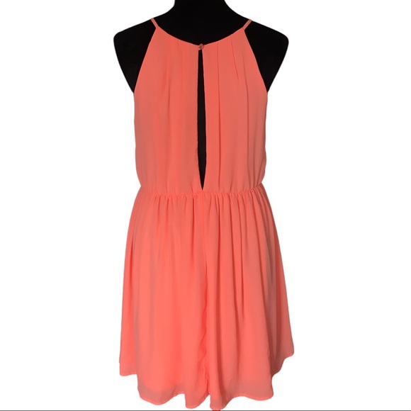 Charlotte Russe Peach Tone Open Back Mini Dress - Picture 4 of 6